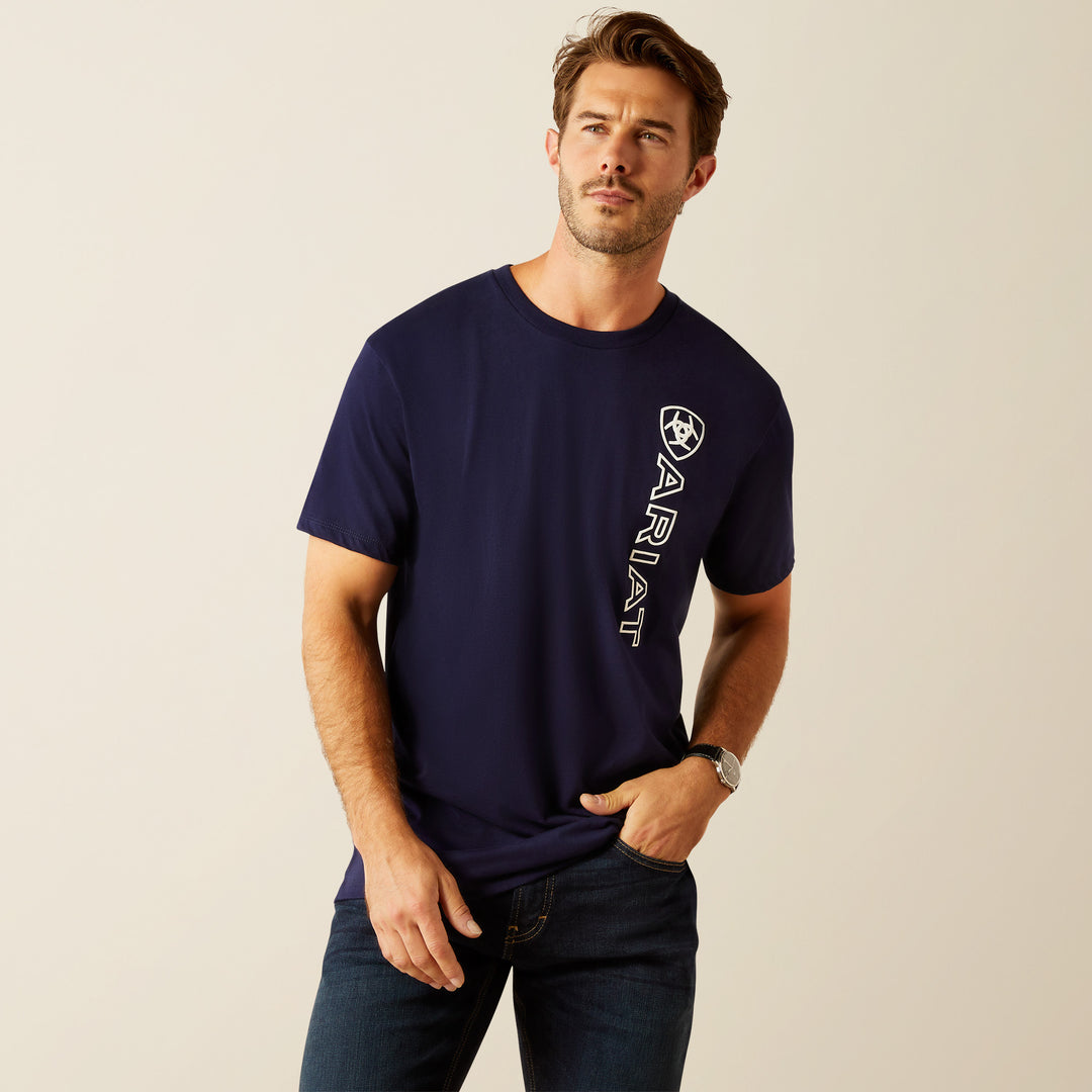 ARIAT MNS VERTICAL LOGO SS TEE