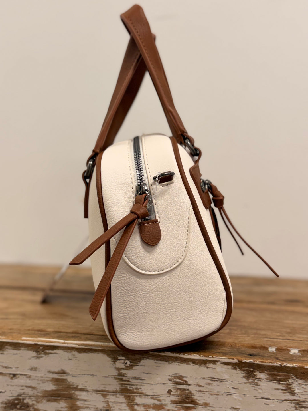 WRANGLER WHIPSTITCH CROSSBODY BAG