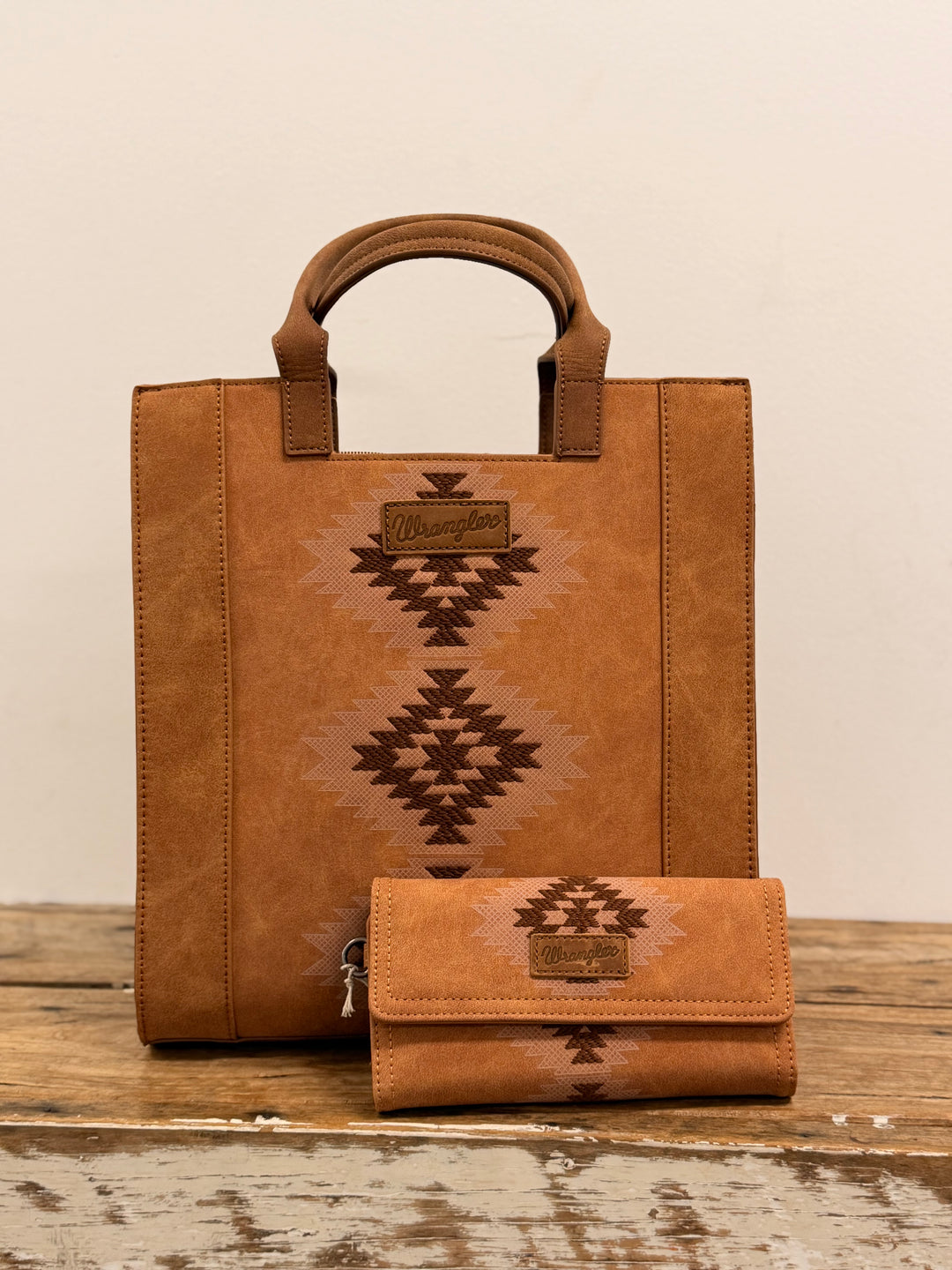 WRANGLER HARPER AZTEC CROSSBODY BAG